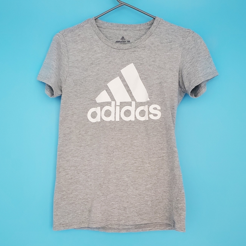 Adidas Tee Size XS Gray Short Sleeve Classic Crew Neck